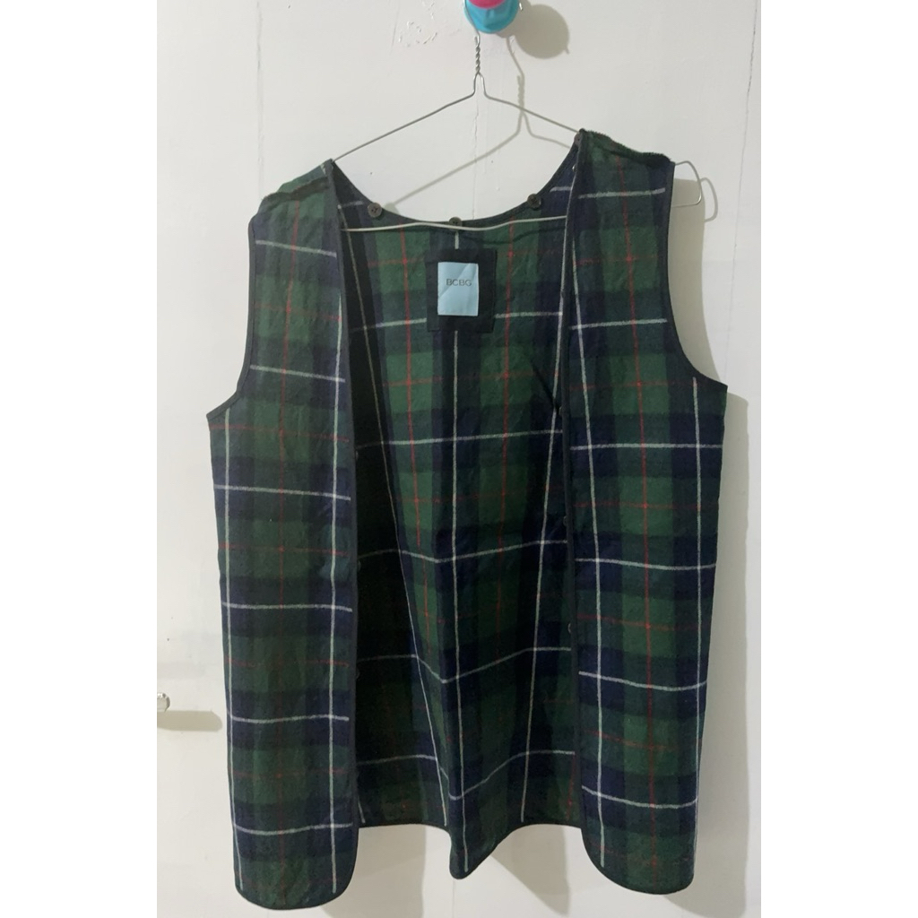 Vest BCBG kotak
