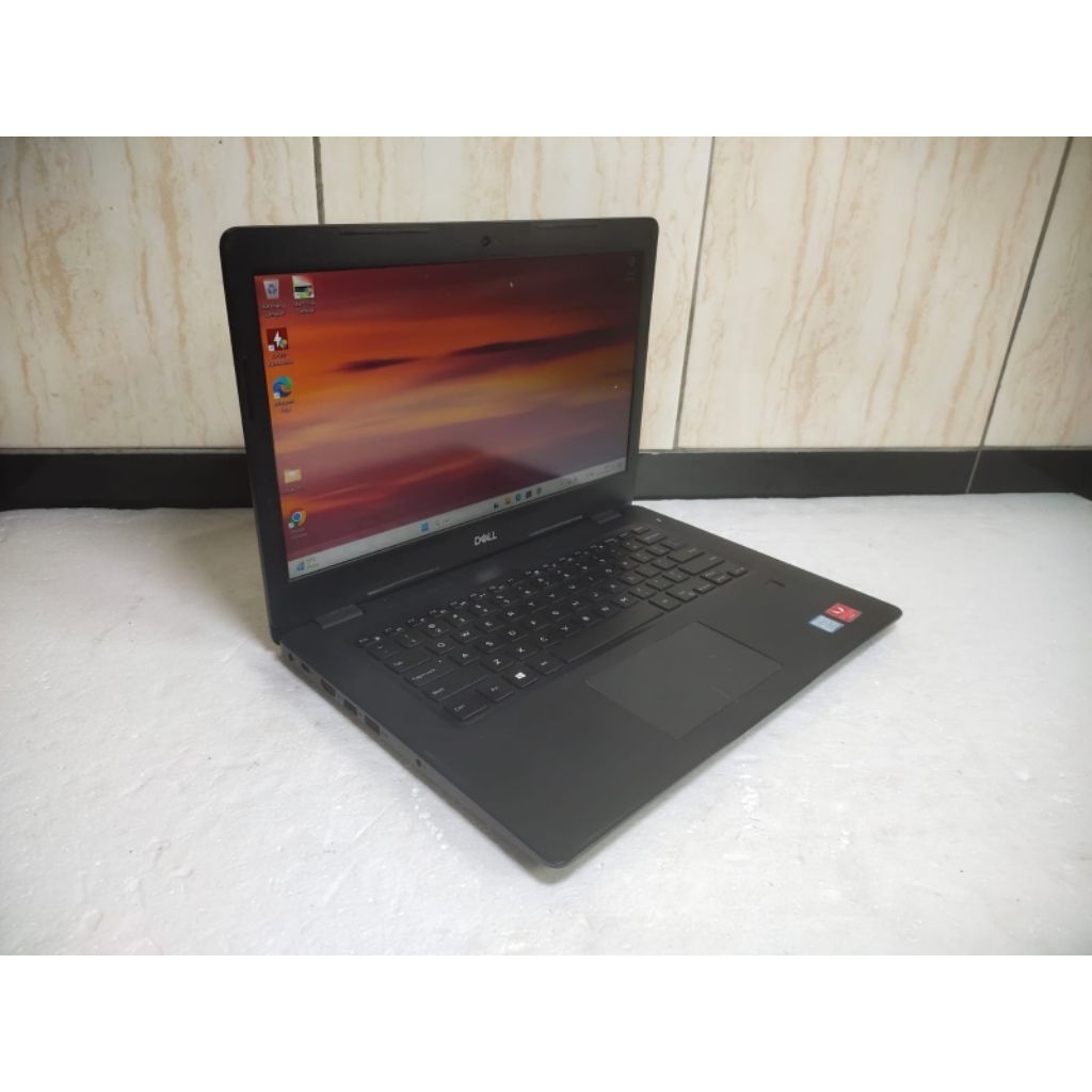 B234 Laptop Dell Latitude 3490 core i7-8550U Ram 8GB ssd 512GB layar full hd keyboard backlight