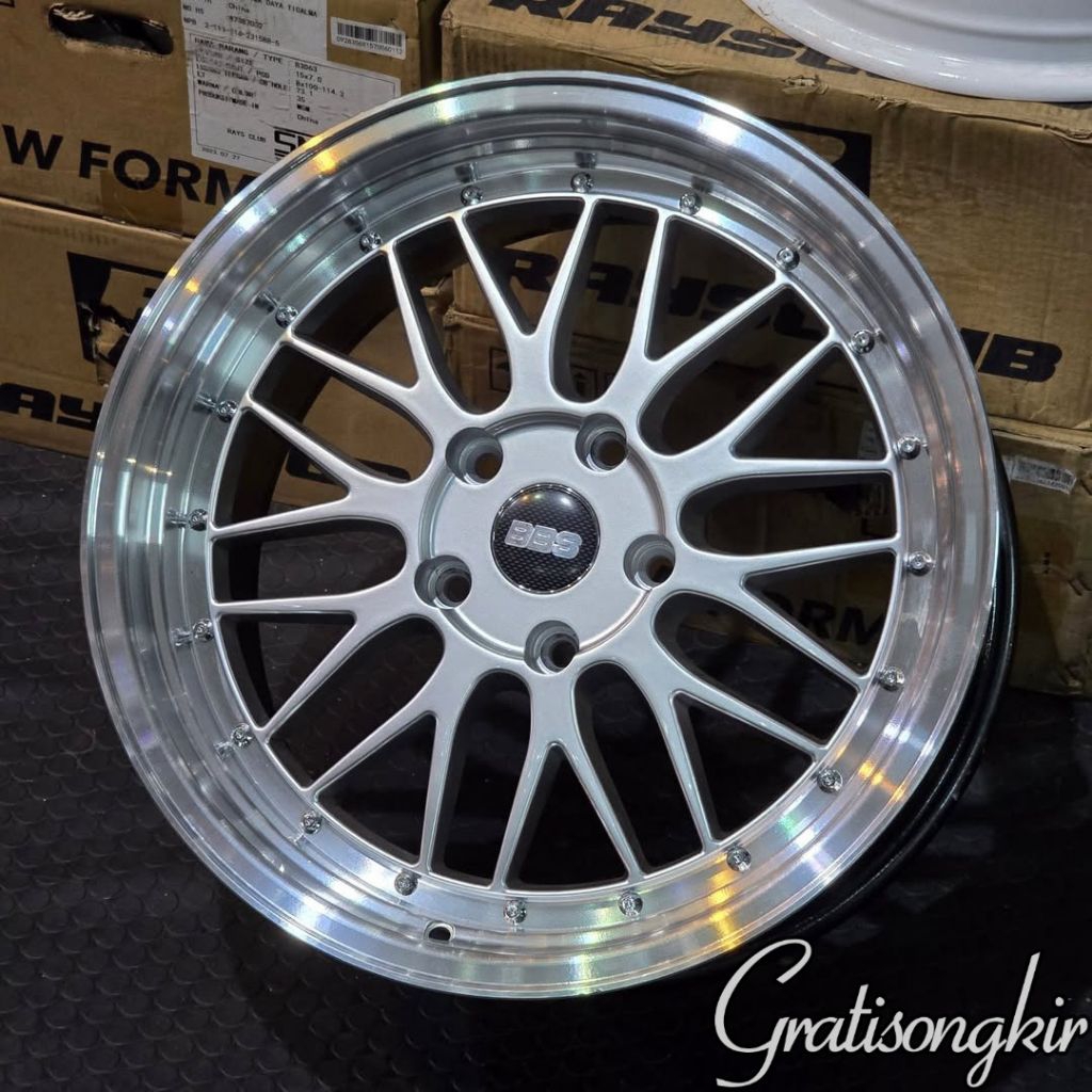 velg mobil r18 bbs lm flow forming pcd 5x120 lebar 8 - 9 velg racing bmw r18 velg bmw e46 velg mobil