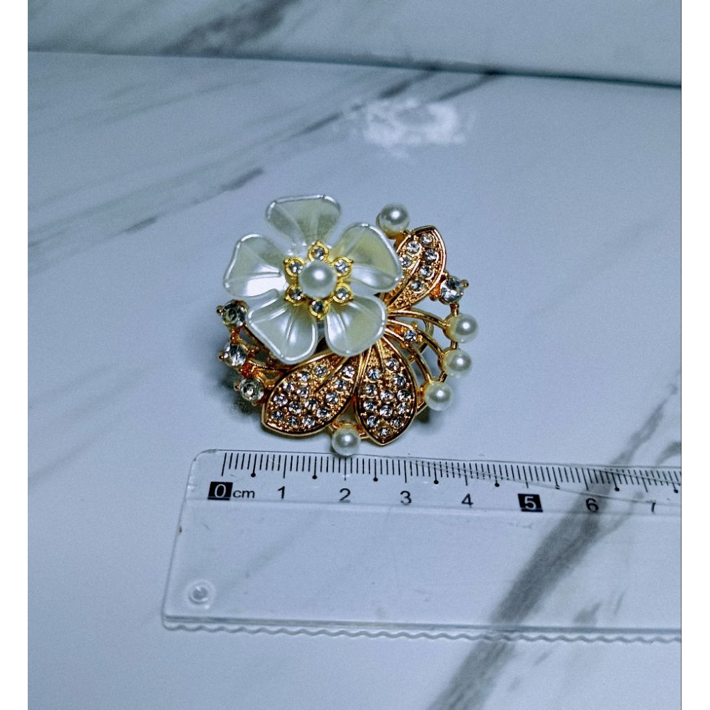 Bros cincin hijab motif bunga gold