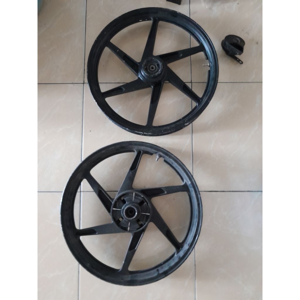 velg satria hiu 2tak