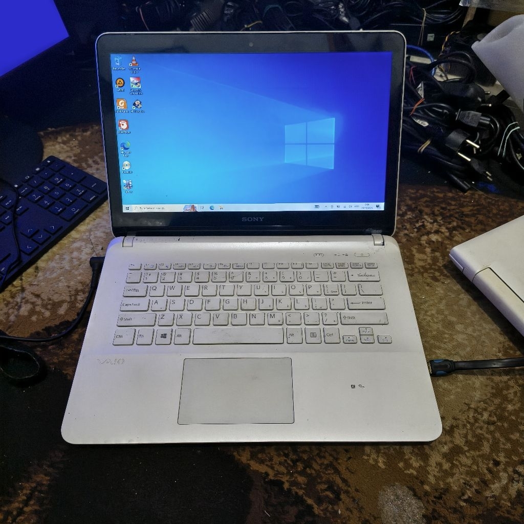 Laptop Sony Vaio Touchscreen AMD A8-5545M RAM 4GB HDD 320GB