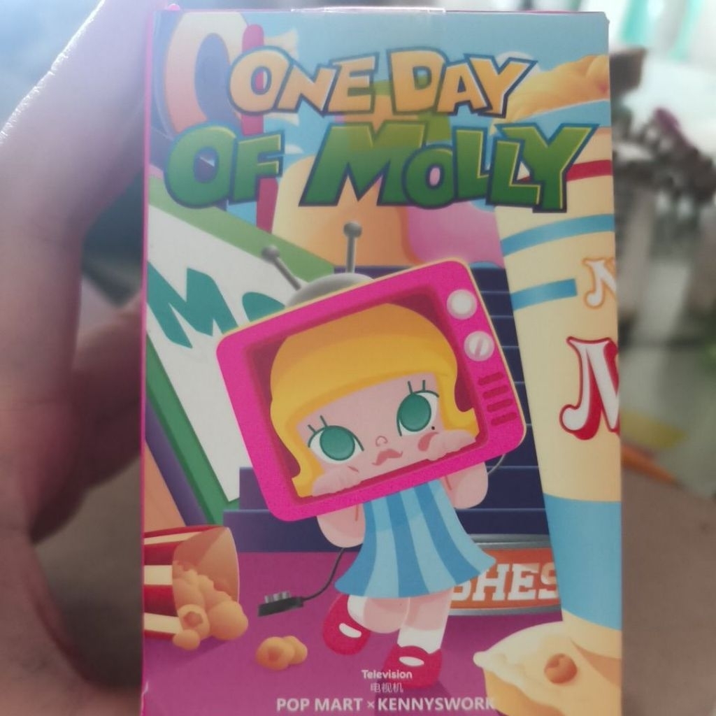 POP MART ONE DAY OF MOLLY SERIES