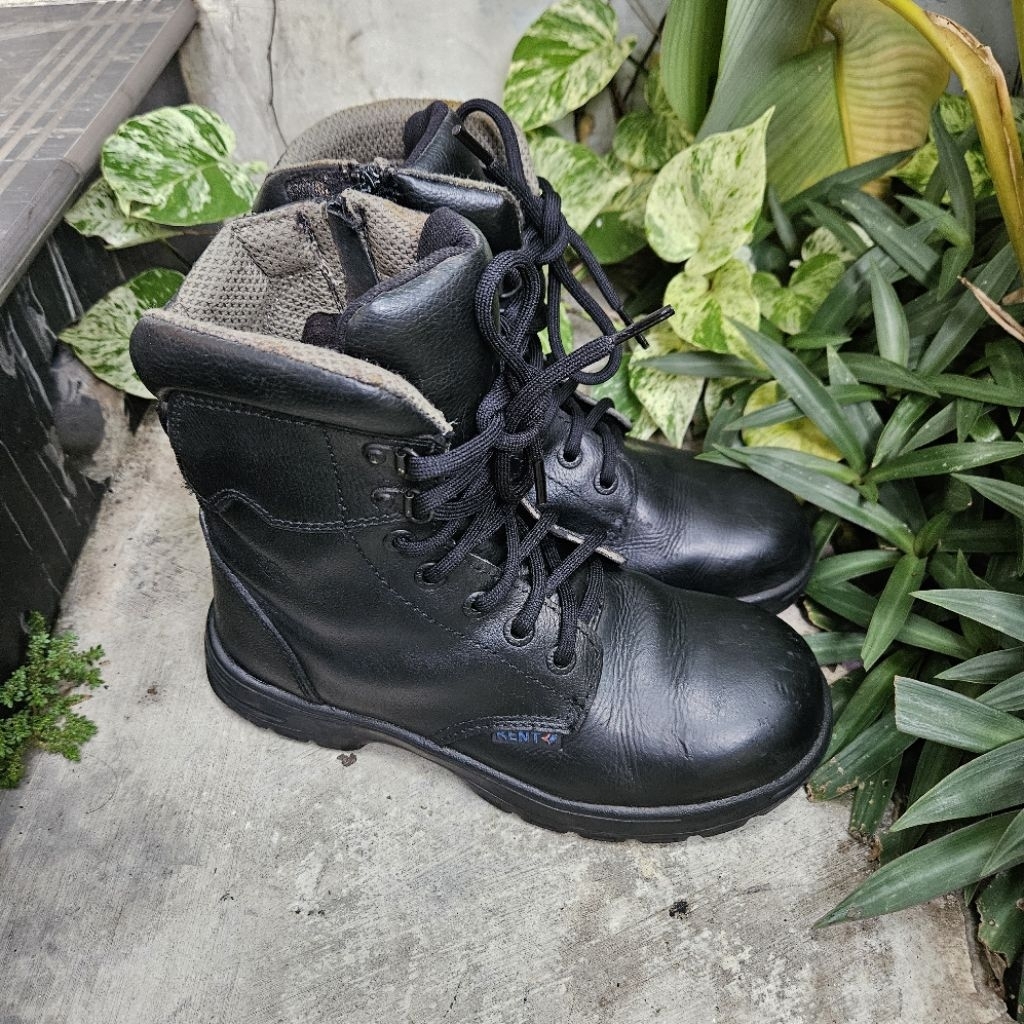 sepatu safety boots second kent size 41(26cm)