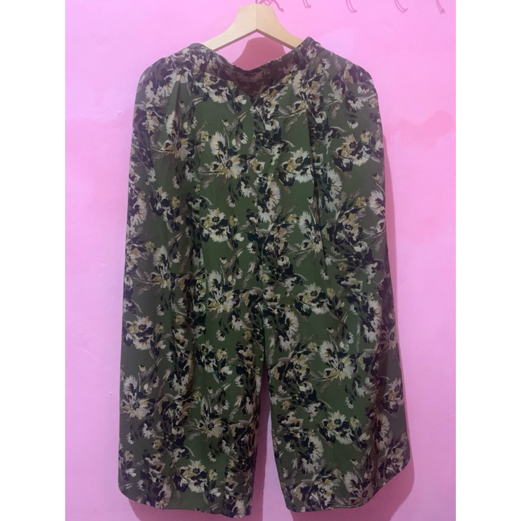 PRELOVED celana kulot/ celana panjang UNIQLO