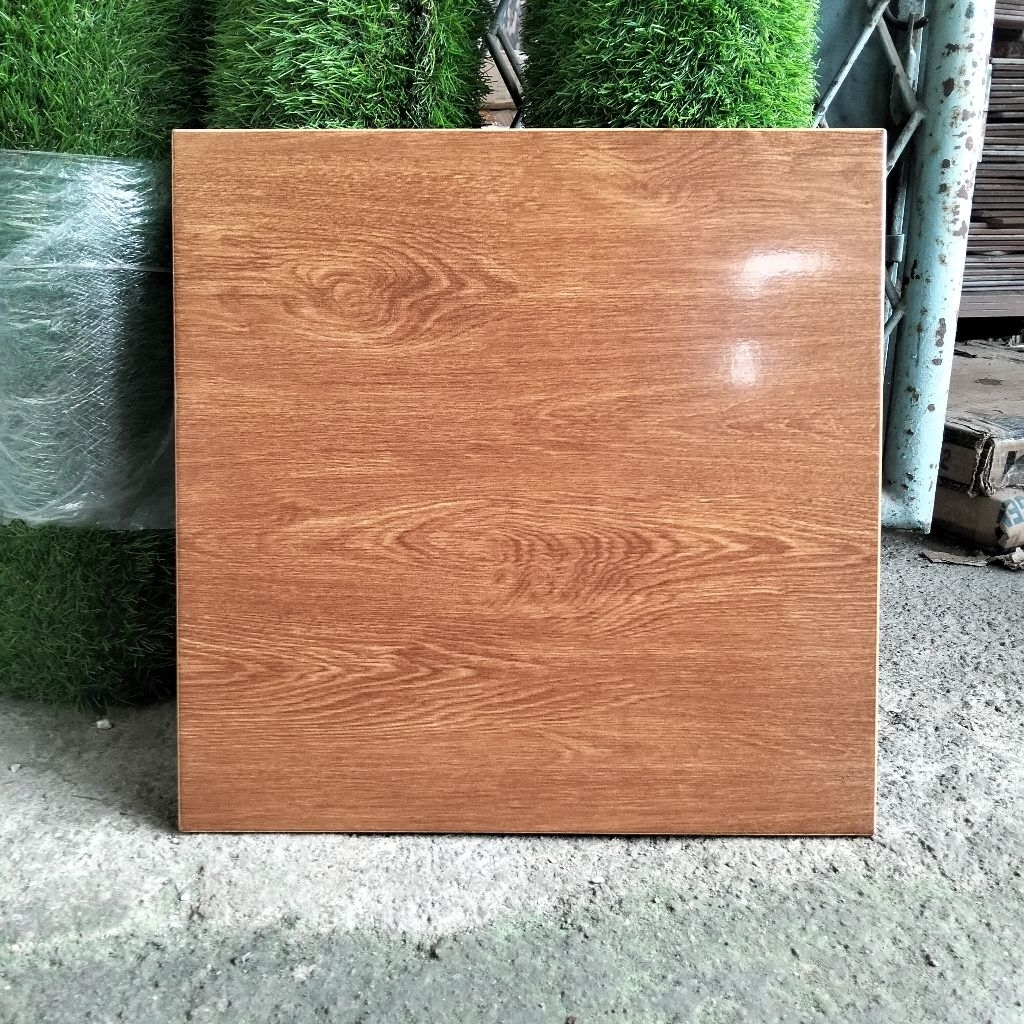 KERAMIK 40X40 URAT KAYU GLOSSY BROWNY / KERAMIK LANTAI 40X40 MOTIF KAYU GLOSSY WOOD