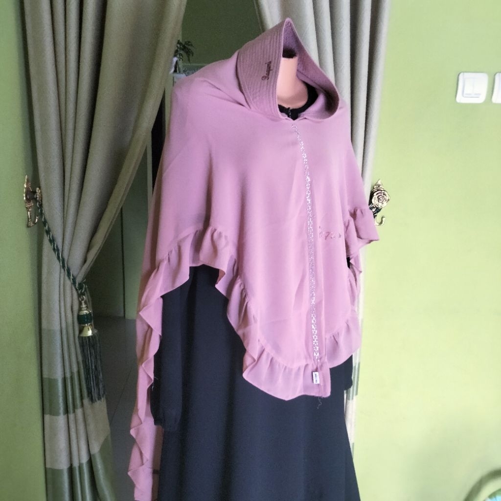 Pre love Jilbab Raqumi warna pink Jilbab syari lebaran kondangan ceruty armany