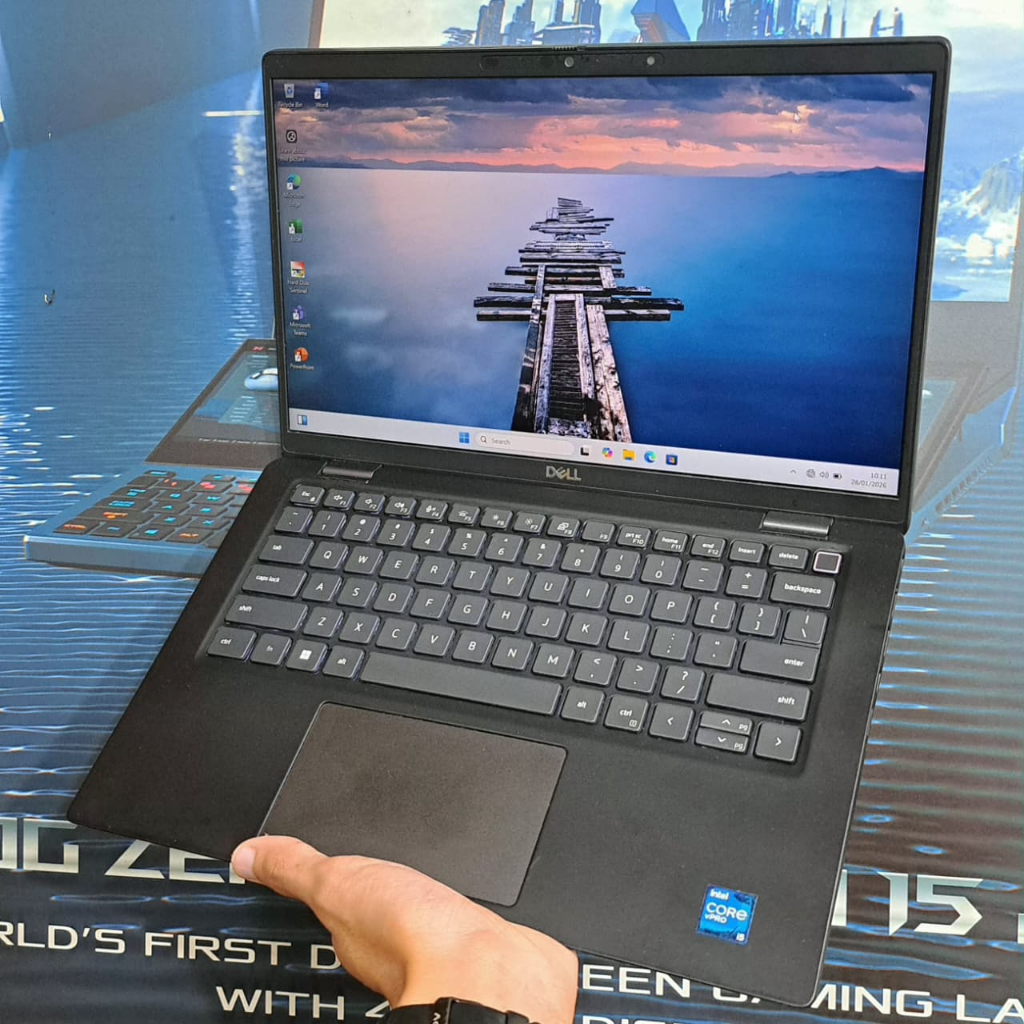 dell latitude 7420 intel core i5-1145G7 RAM 16GB SSD 256GB