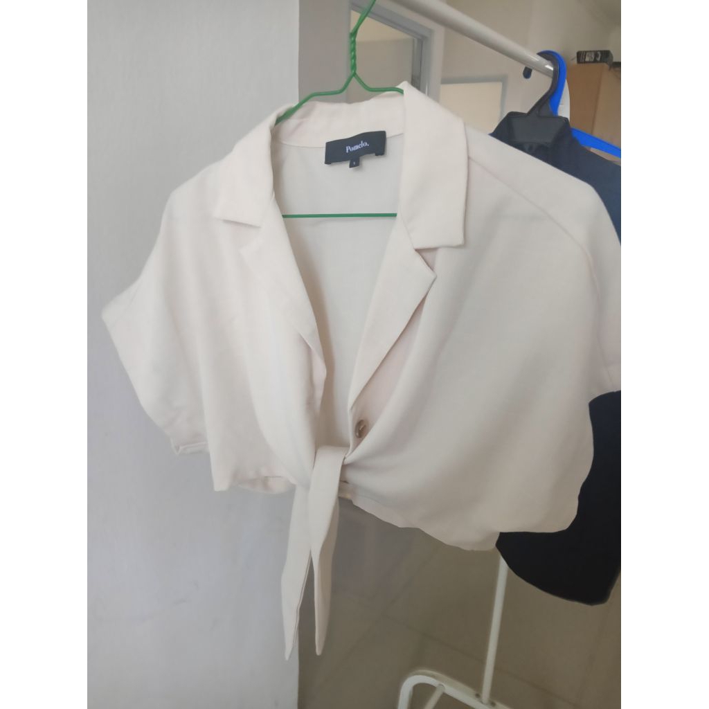 Preloved Pomelo Blazer Crop dgn tali depan