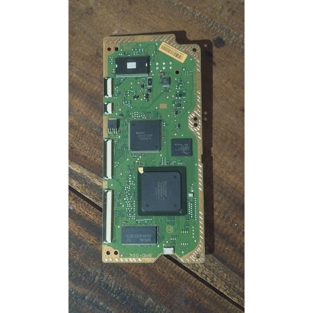 Bd rom ps3 fatbekas rusak Bahan, tidak garansi/retur
