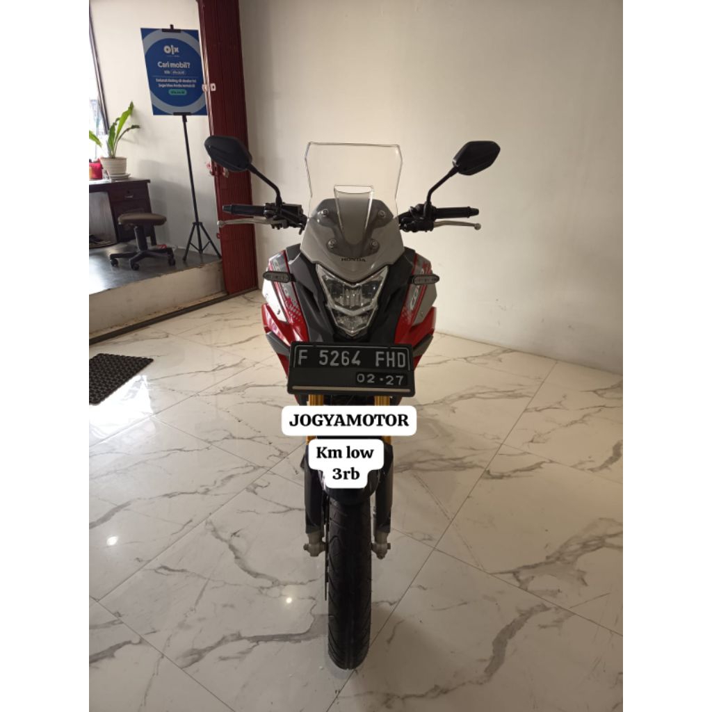 sepeda motor Honda CB 150X th 2022 - KILOMETER LOW 3RB