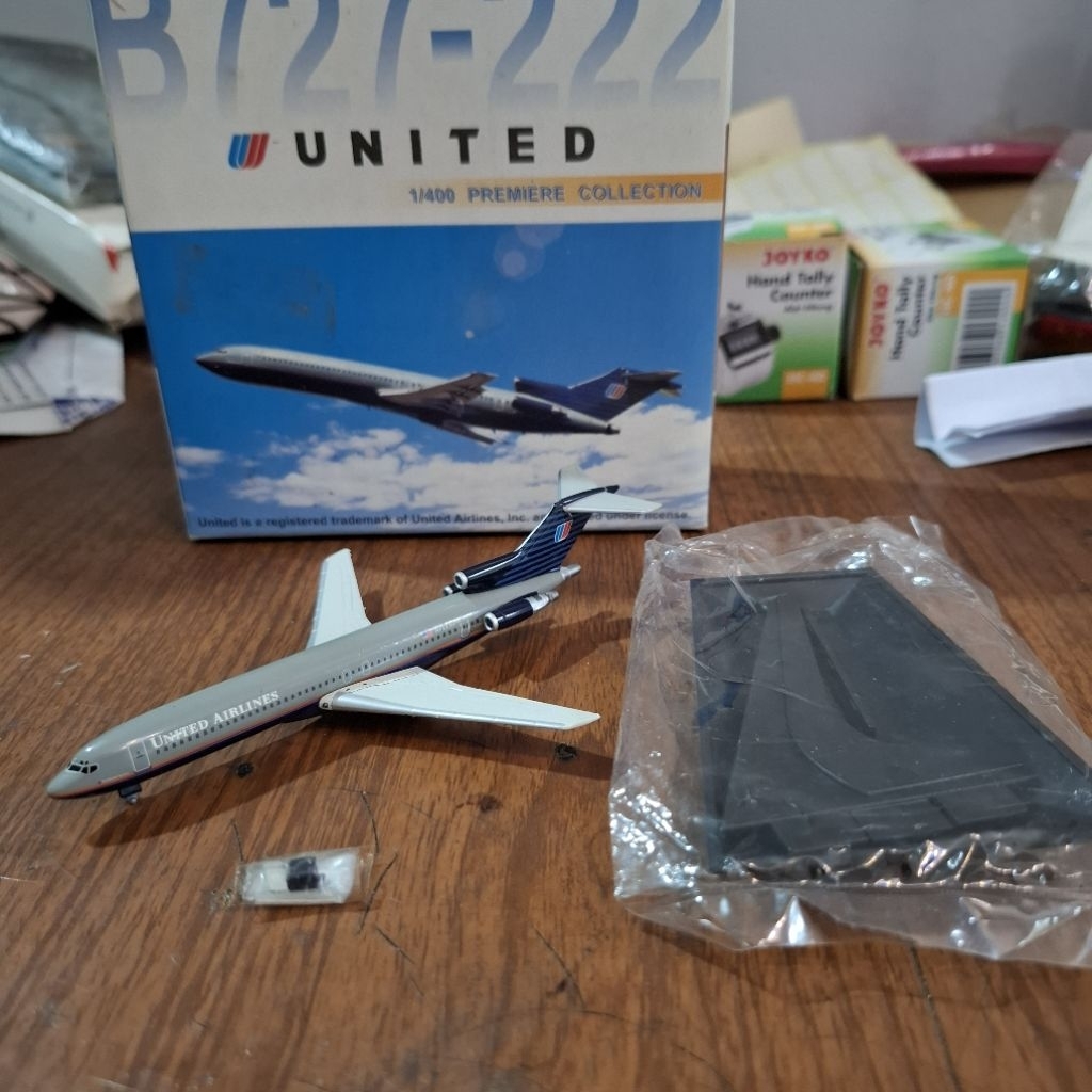 diecast pesawat Dragon Wings Boeing B727-200 United Airlines