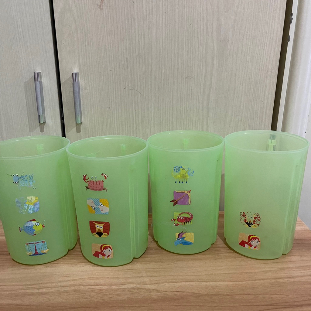 Toples Tupperware Motif Preloved