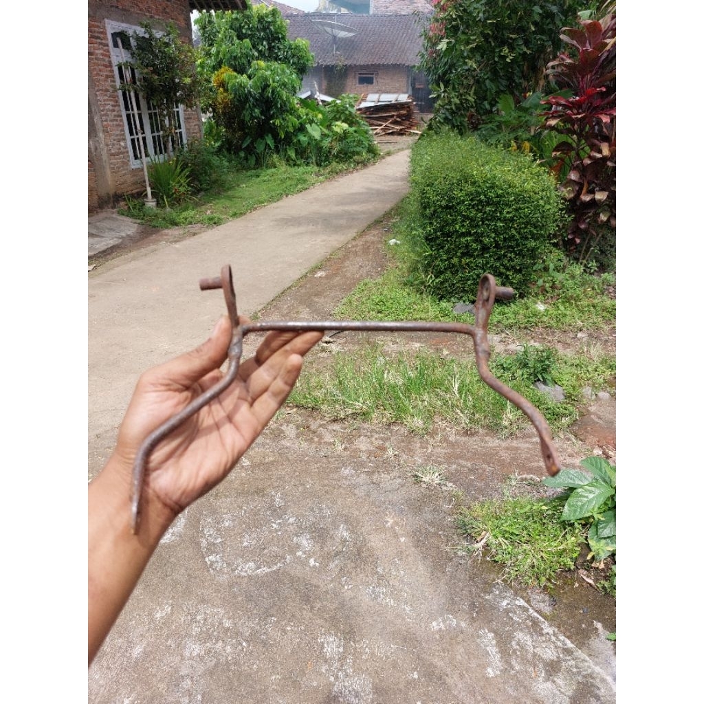 Breket Pangkon Dudukan Sayap FizR Fiz R Original