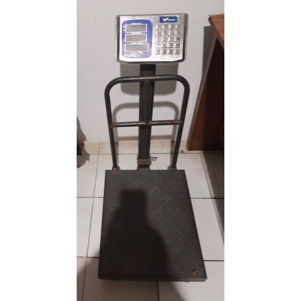 Preloved Timbangan duduk Digital Merk Daijin 150 kg