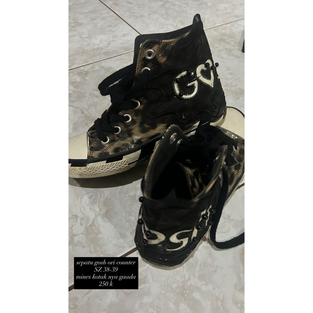 Sepatu gosh ori counter