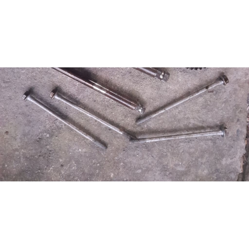 baut sunduk blok mesin satria fu
