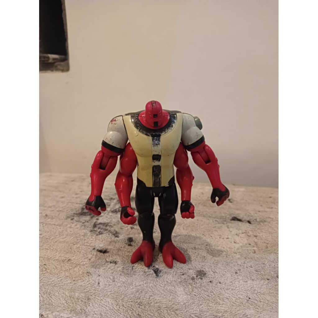 Figure CN Ben 10 Four Arms (Bekas)