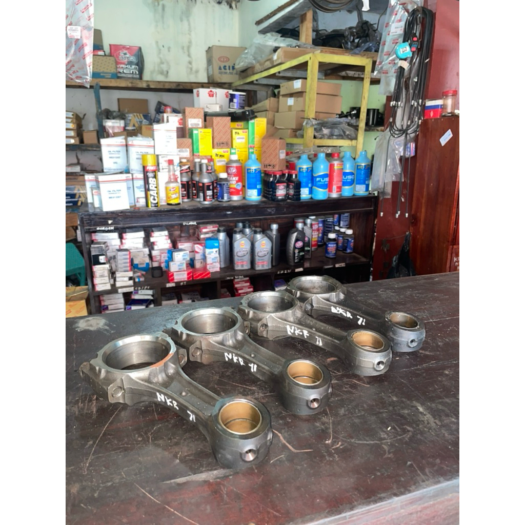 stang piston elf nkr71/nmr71 original