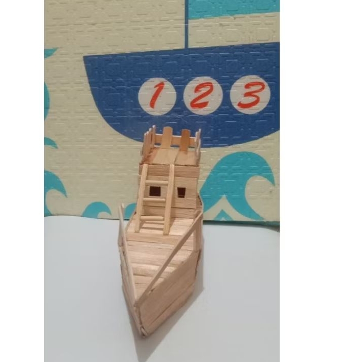 miniatur kapal nelayan dari stik es krim
