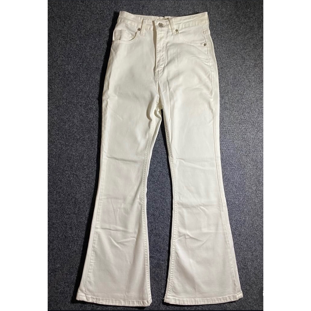[Preloved] Celana Jeans Putih Cutbray tidak pernah dipakai