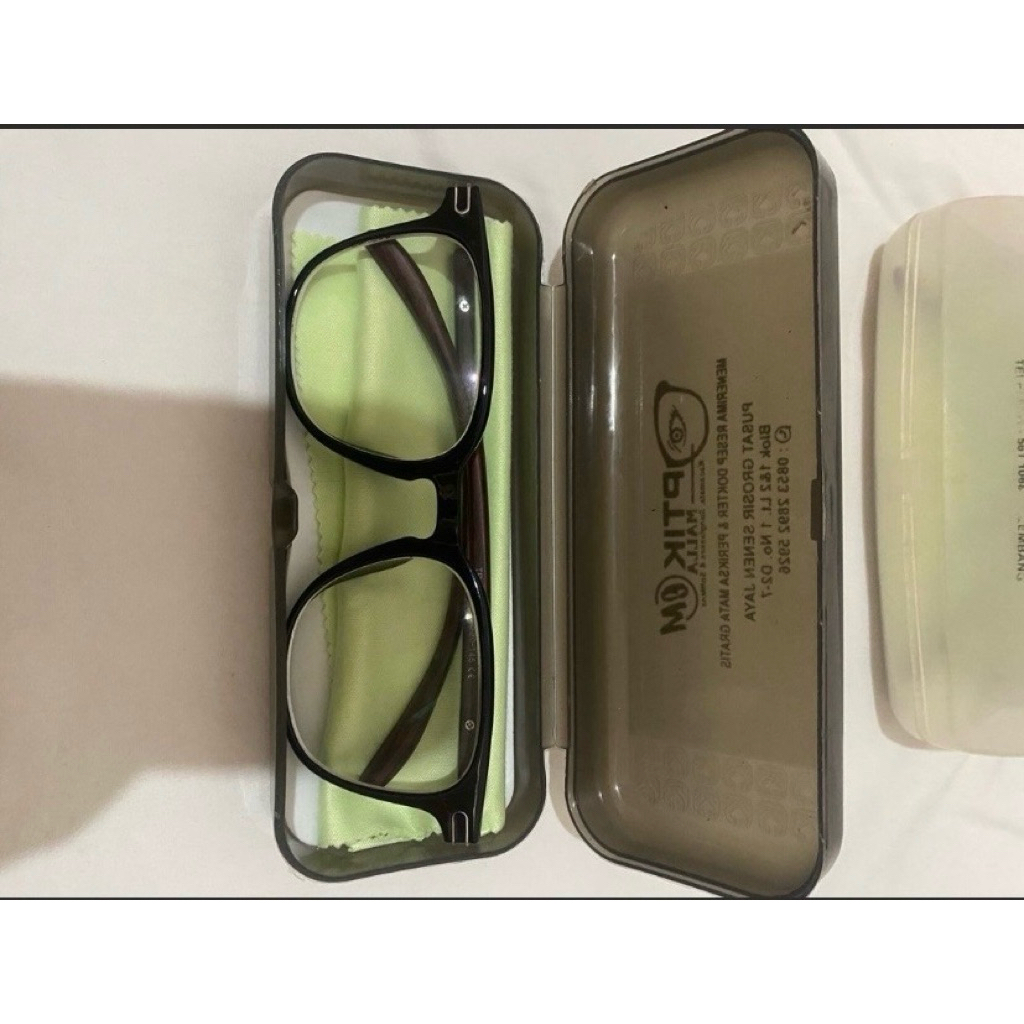 Kacamata Minus Gagang Kayu