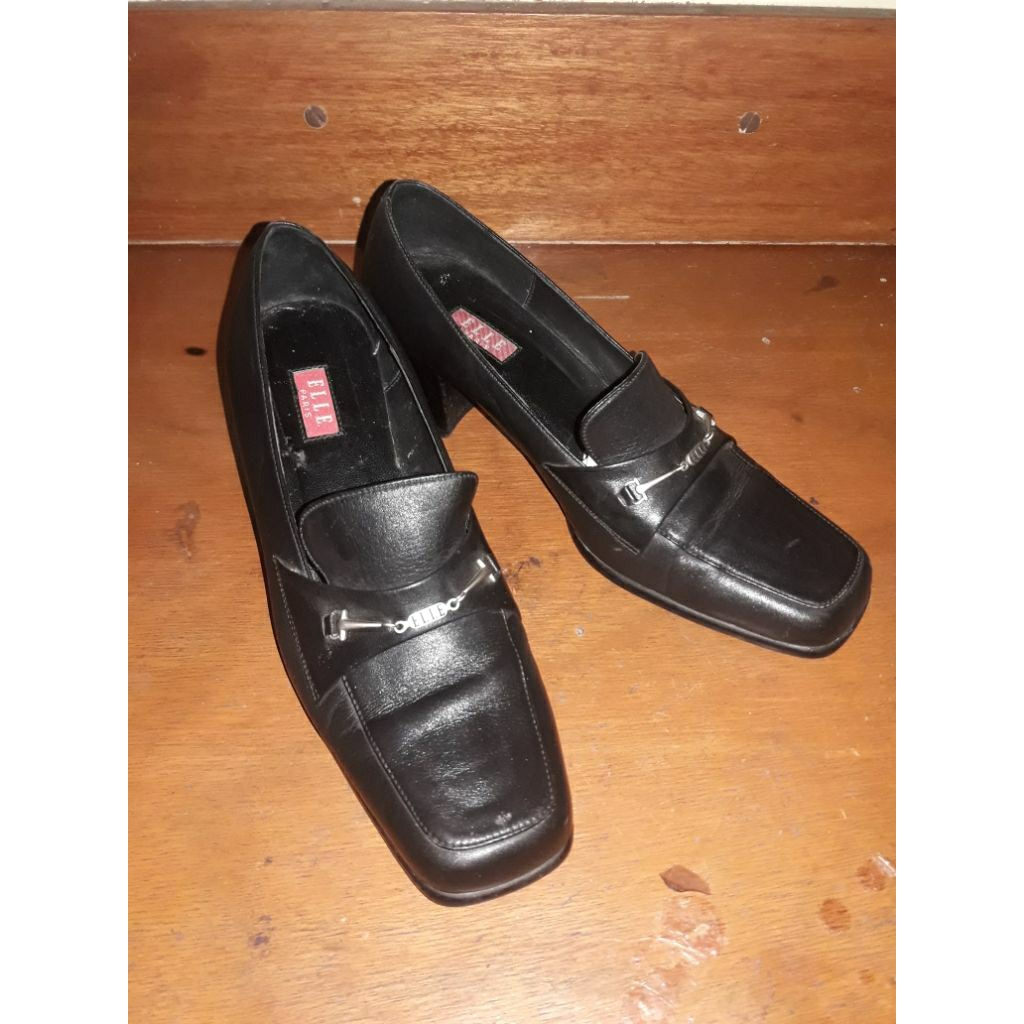 sepatu wanita elle