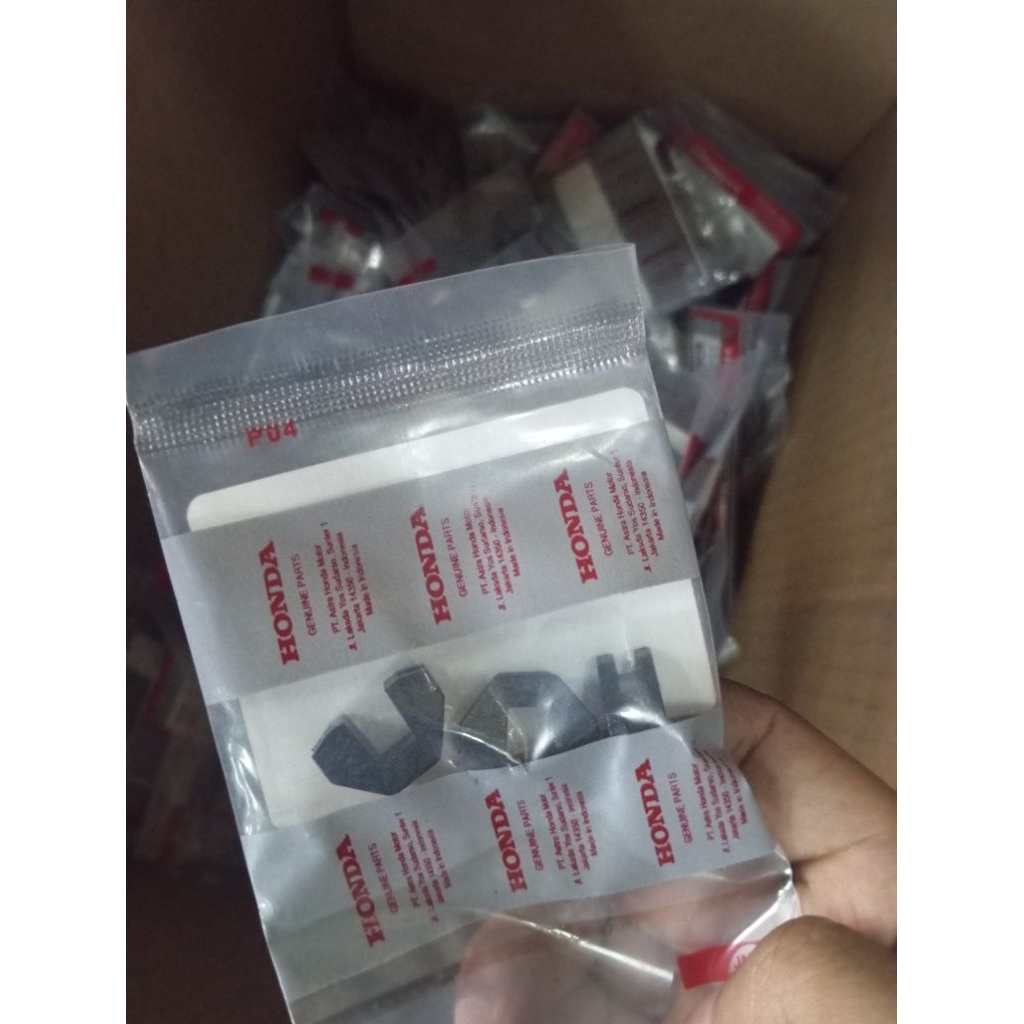 Piecelide GCC 100% original ahm Honda kode part22011GCC770