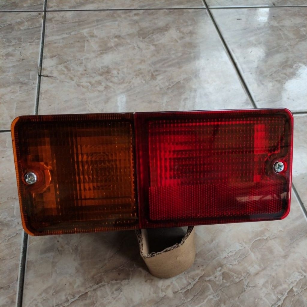 stoplamp daihatsu granmax PU sebelah Kanan
