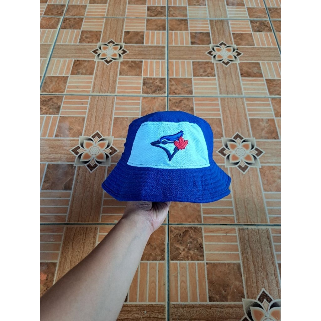 TOPI BUCKET NEWERA BLUE JAYS