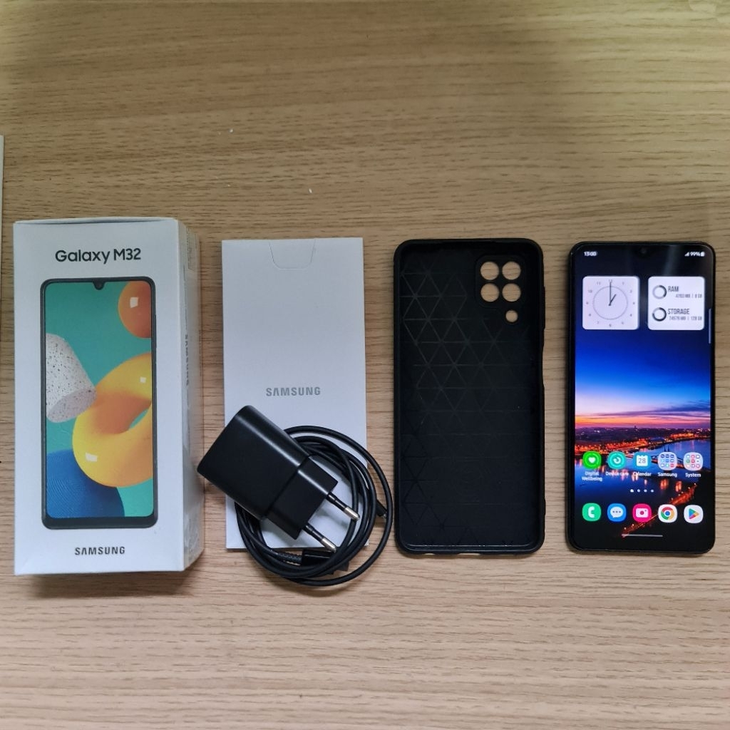 Samsung Galaxy M32 8/128 second minus