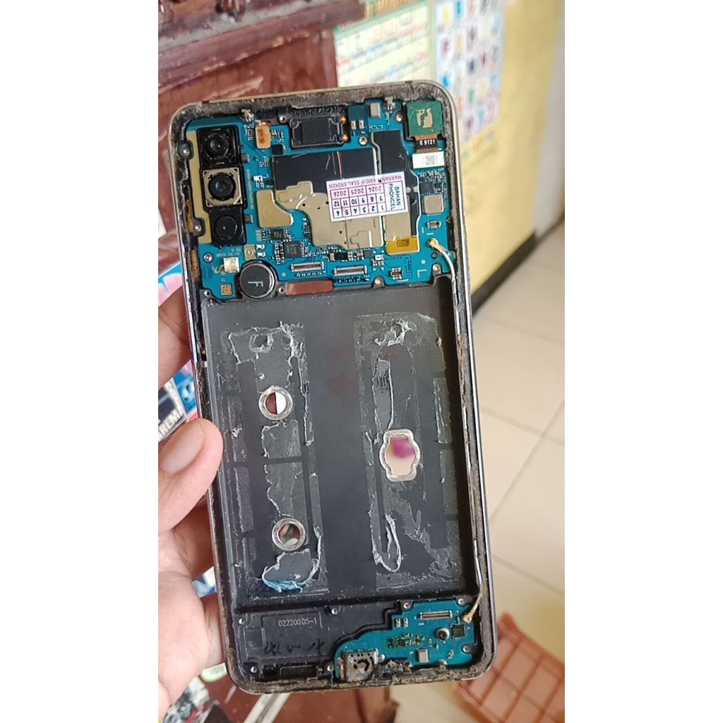 Mesin Samsung Galaxy A8S Normal