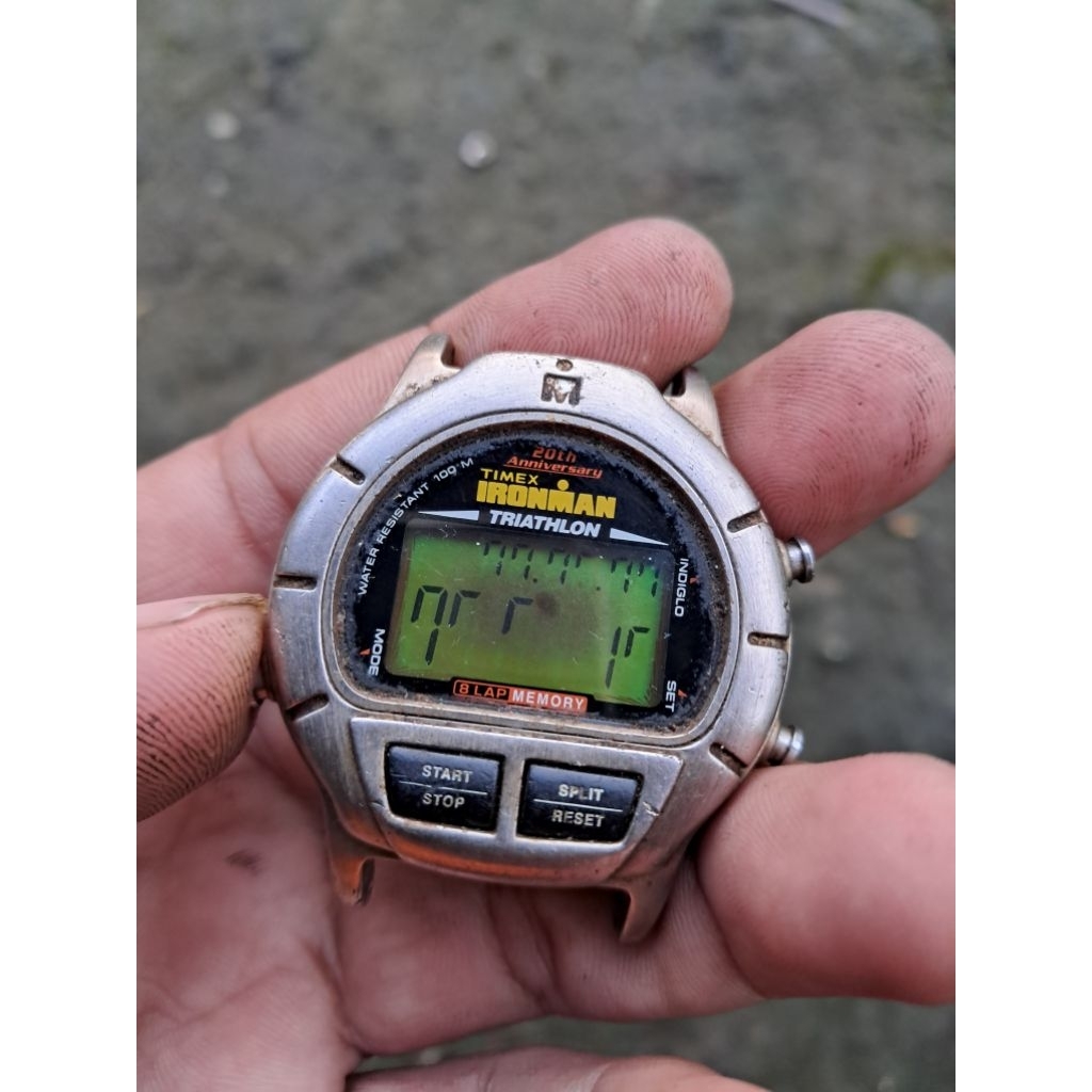 Jam tangan Timex IRONMAN triathon 20th nyala bahan