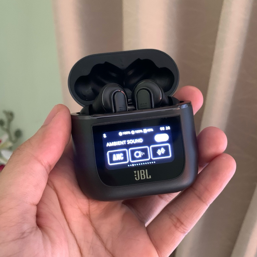 JBL Tour Pro 2 TWS Noise Cancelling Like New