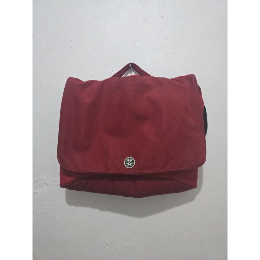 Crumpler The SKIVVY, Medium Padded Laptop Sleeve, Dark Red/Red
