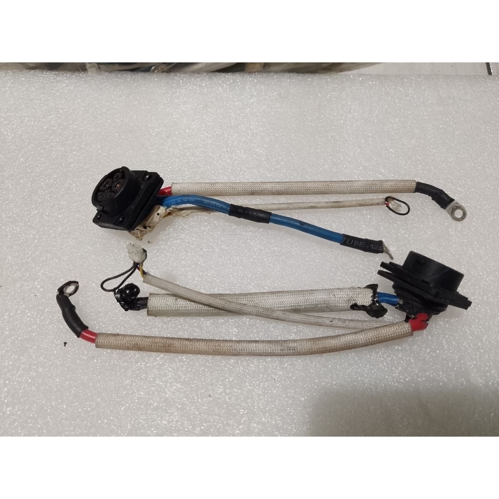 soket kepala baterai viar q1