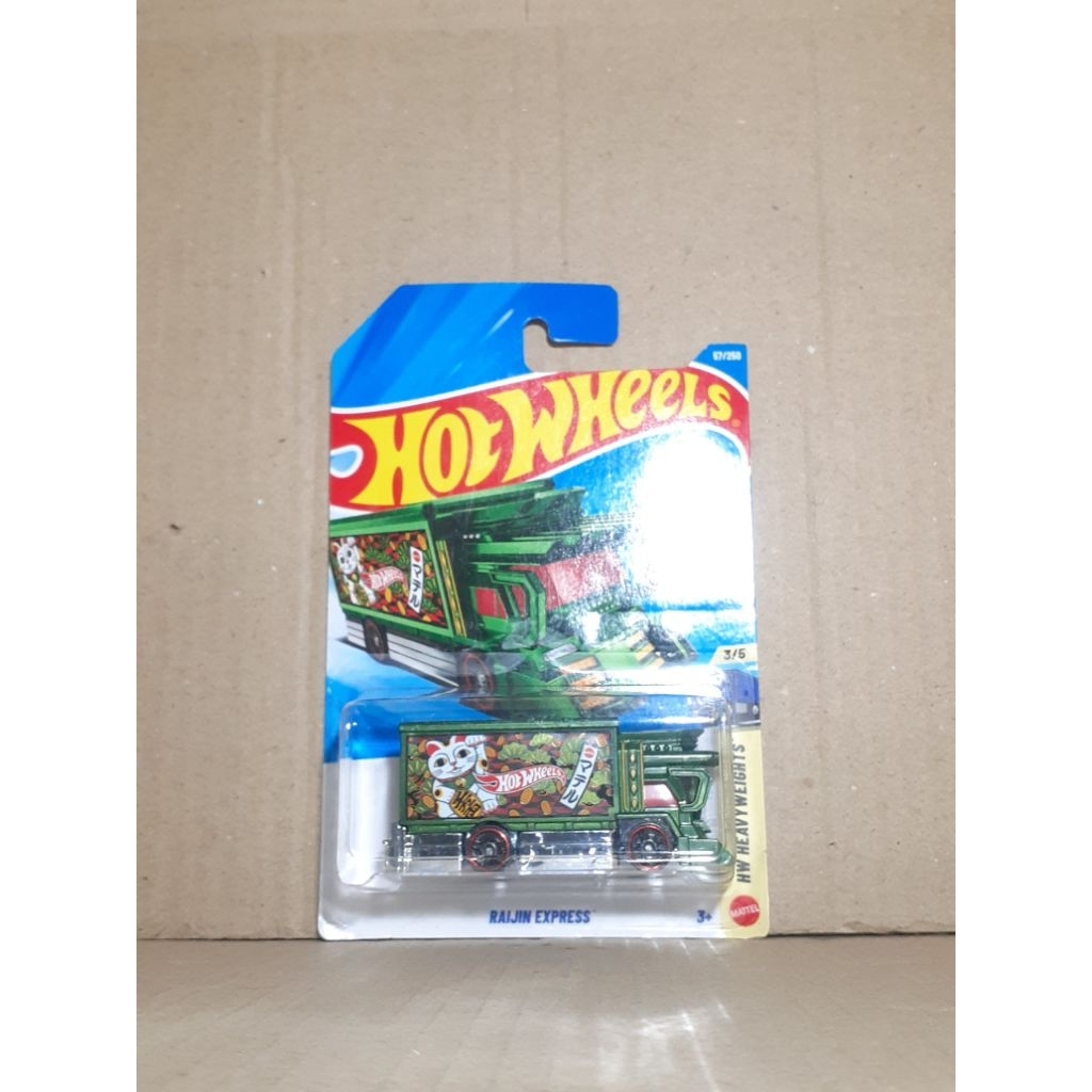 Hot Wheels Raijin Express.