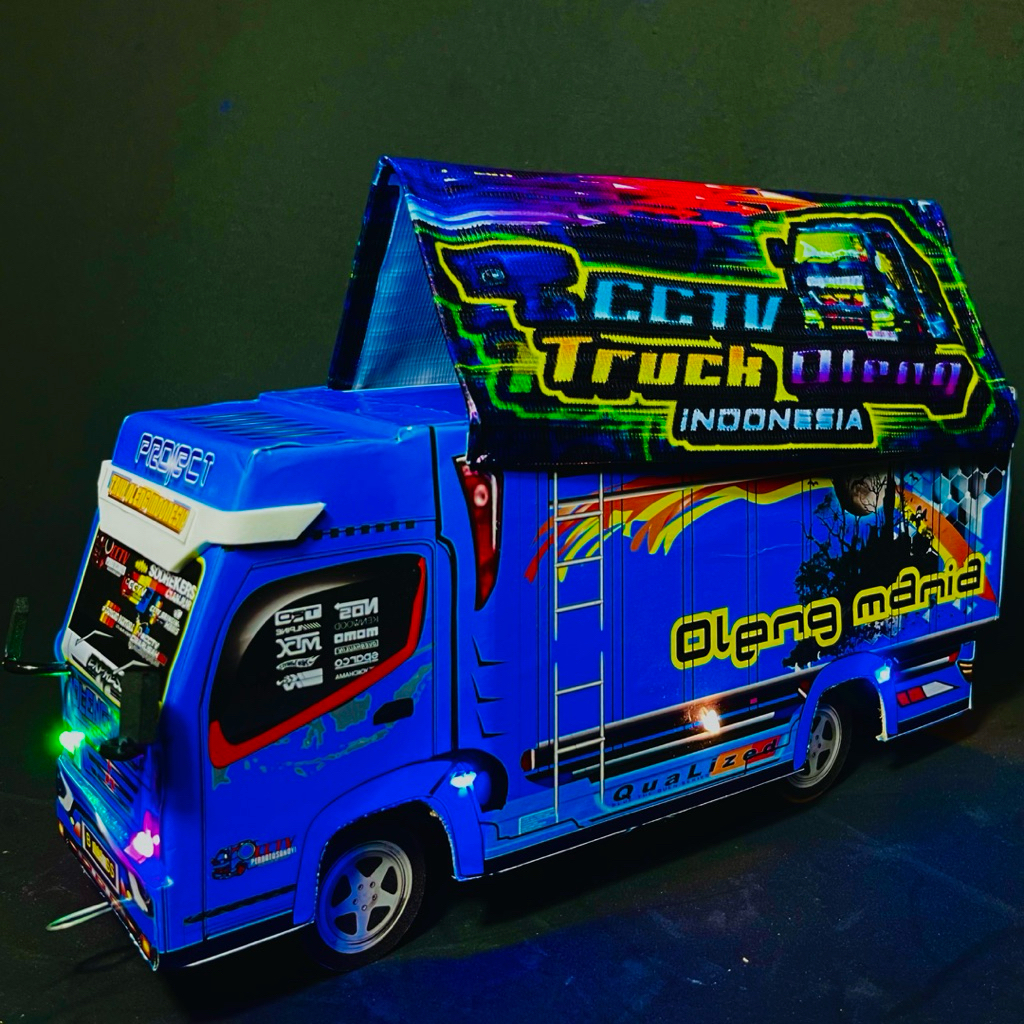 Miniatur Truk Oleng,Mainan Anak Oleng Full Asesoris Lampu Terpal Panjang 30CM