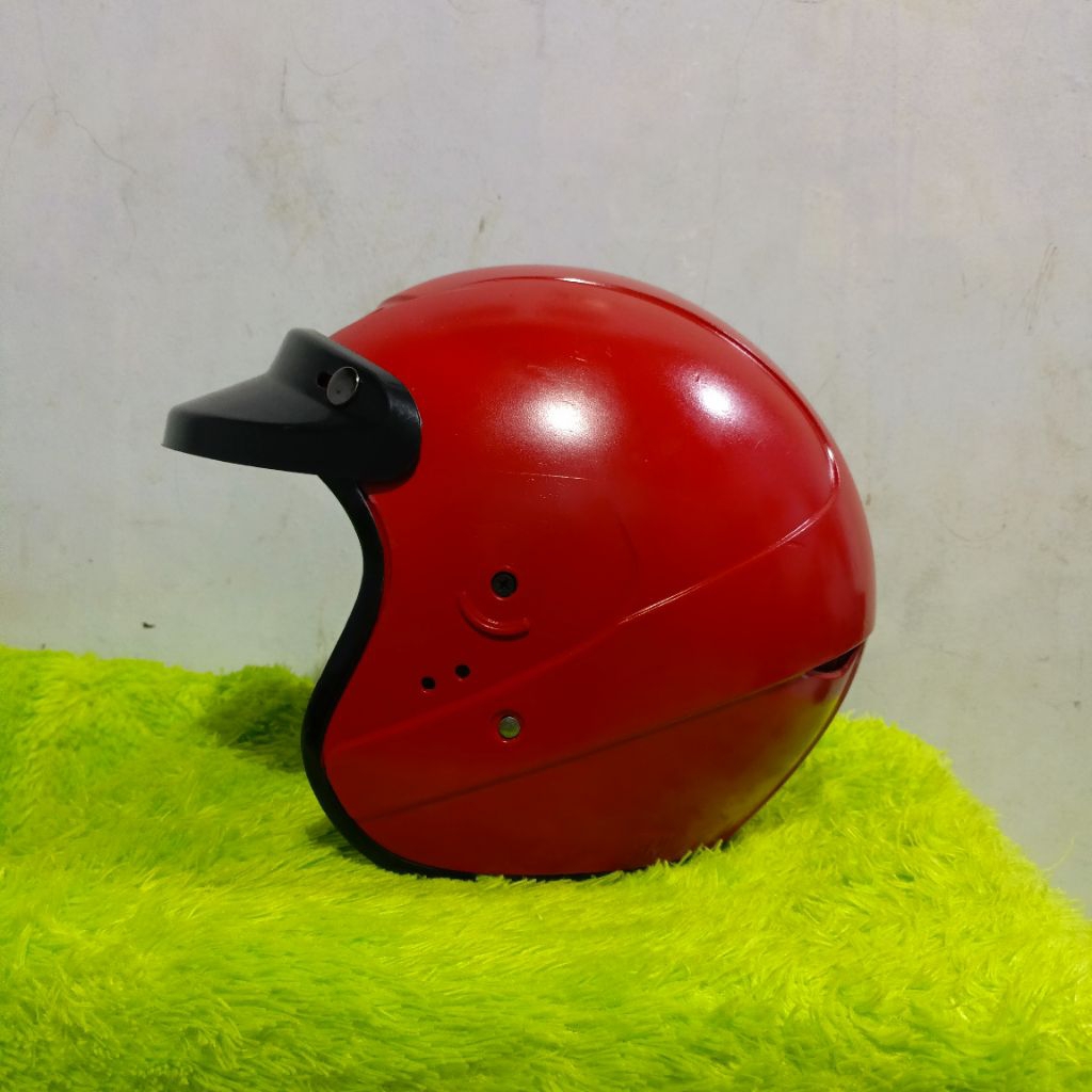 Helm second helm bekas