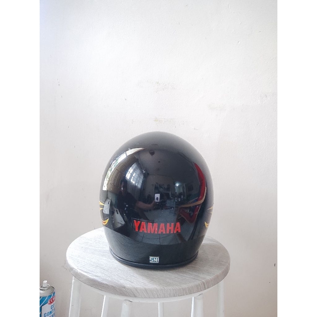 Helm Yamaha jadul