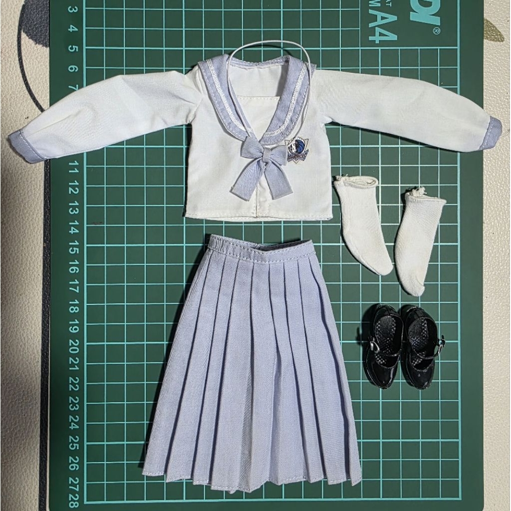 1/6 Scale Female Outfit Set Kitbash