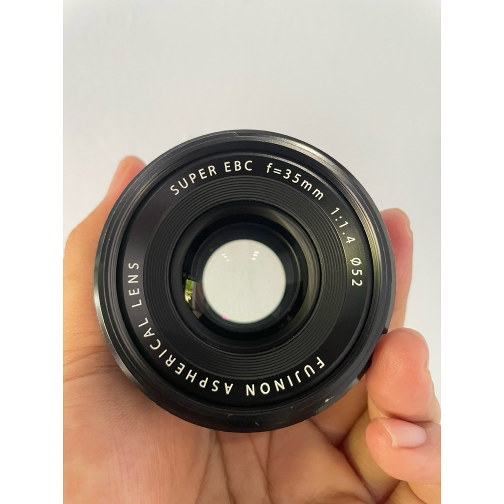 Lensa Fujinon XF 35mm F1.4