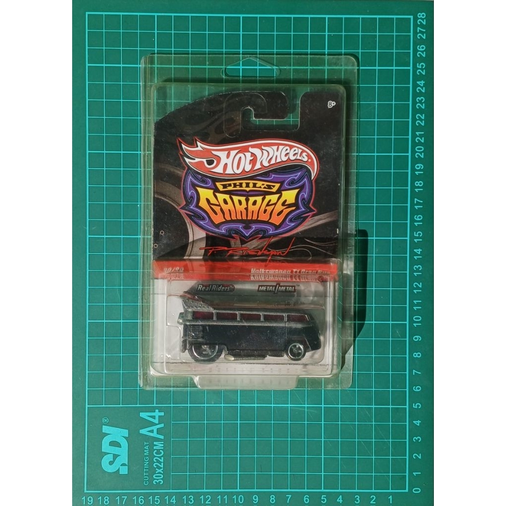 Hot Wheels Phil's Garage Volkswagen T1 Drag Bus