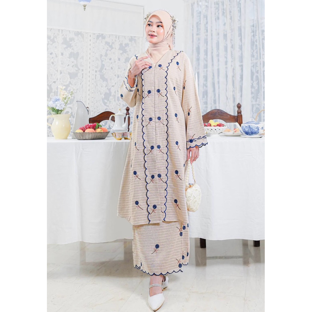 NEIRA SET BY NUNA ID LATTE