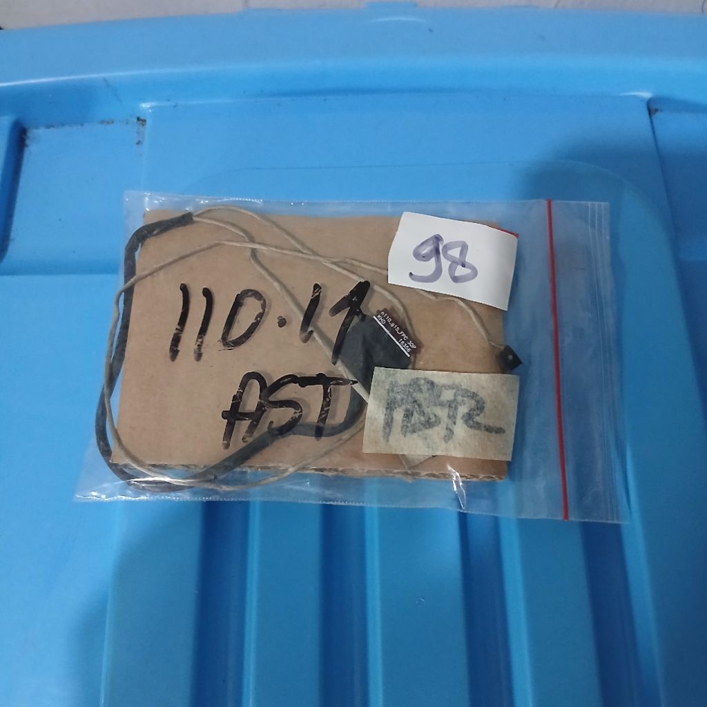 KABEL FLEKSIBEL LED LCD LAPTOP LENOVO 110-14 AST 110 14 ibr