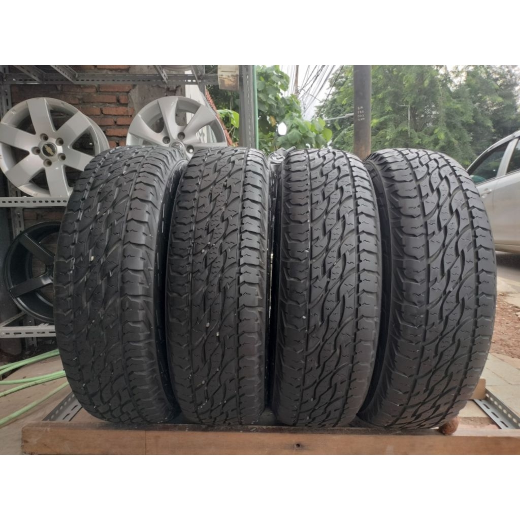 Ban 215/70 R16 Bridgestone Dueler A/T