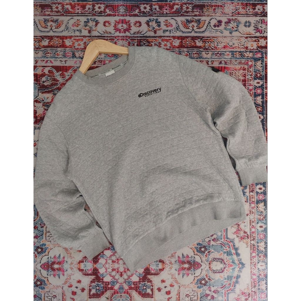 Crewneck Discovery Patch
