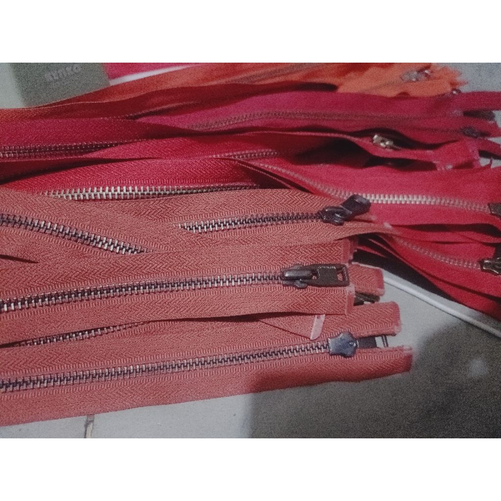 Resleting jaket besi no 5
