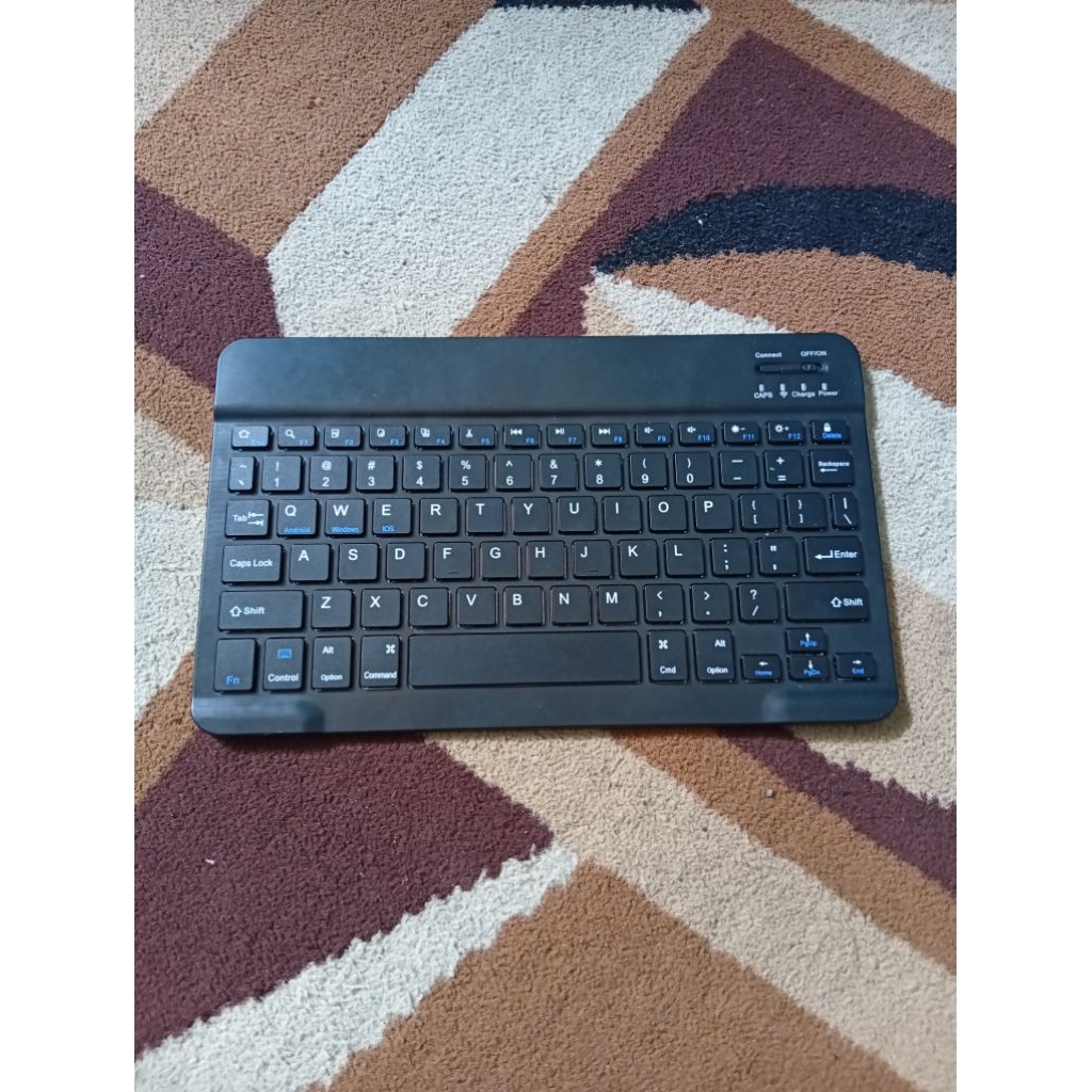 keyboard Bluetooth bekas rusak