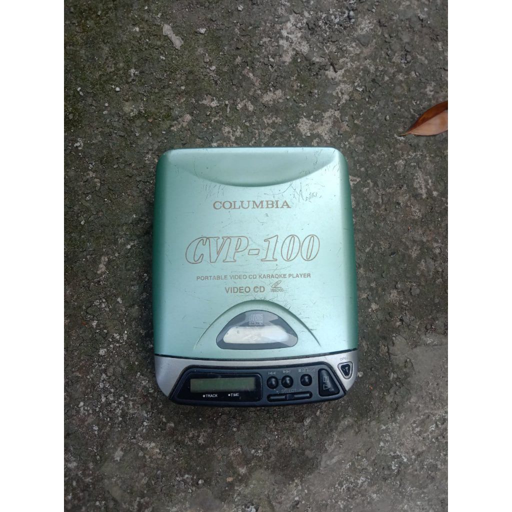 CVP - 100 PORTABLE VIDEO CD KARAOKE PLAYER second